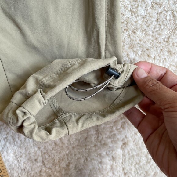 Columbia Omni-Shield Womens Sz 4 Tan Convertible Nylon Hiking Pants Lightweight - Picture 12 of 16